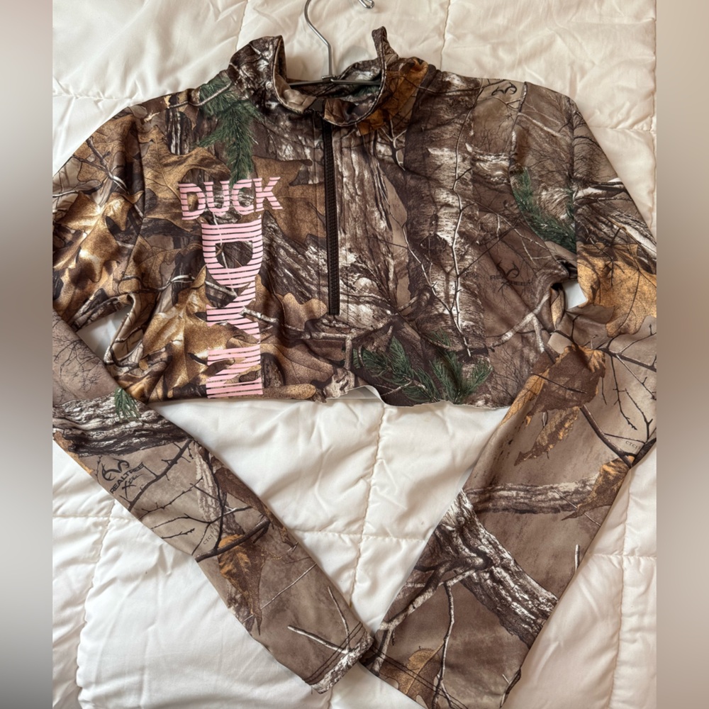 Realtree Camouflage Crop Top with Pink Accents
